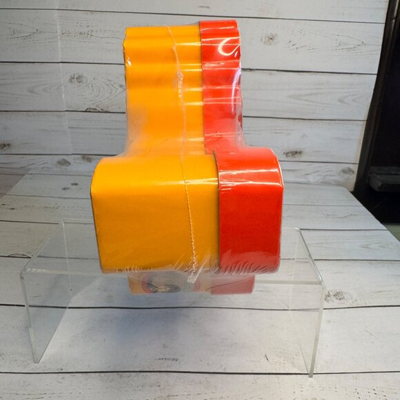 The Beatles Yellow Submarine Ravensburger Puzzle 500 Pc Shaped Tin Box 2017 - Picture 3 of 9